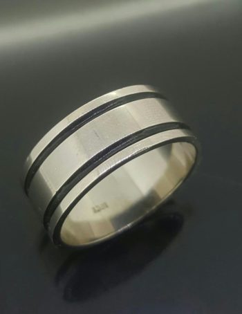 GENTS RING 29
